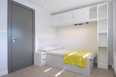 5 bed flat, 75-77 Cornwall Street, City Centre, Plymouth, PL11NS - Image 2